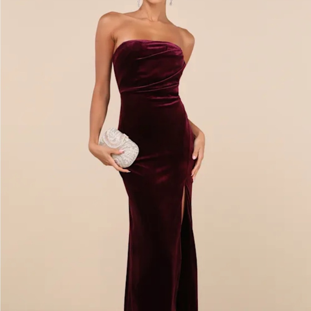 Lulu's Strapless Burgundy Velvet Dress